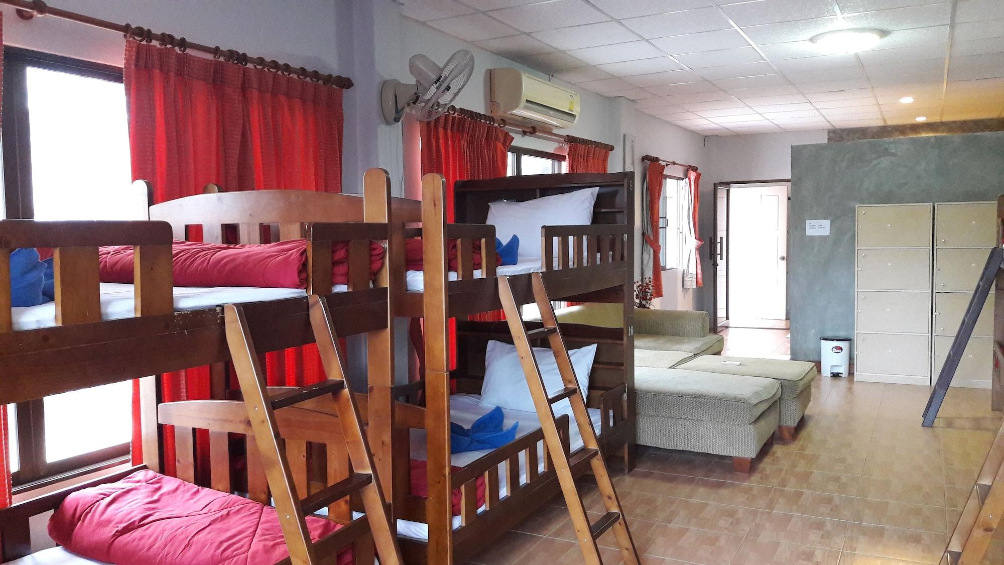 Green Mango Guesthouse Patong Экстерьер фото
