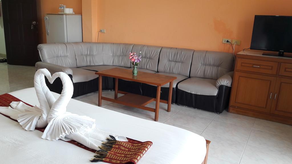 Green Mango Guesthouse Patong Экстерьер фото