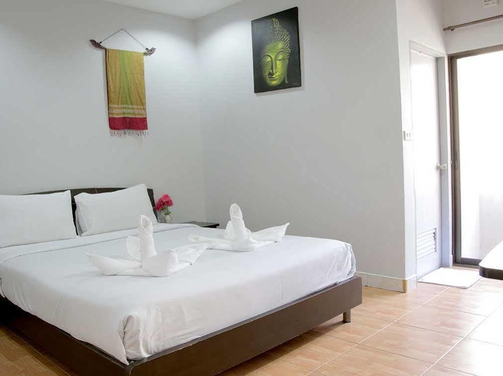 Green Mango Guesthouse Patong Экстерьер фото