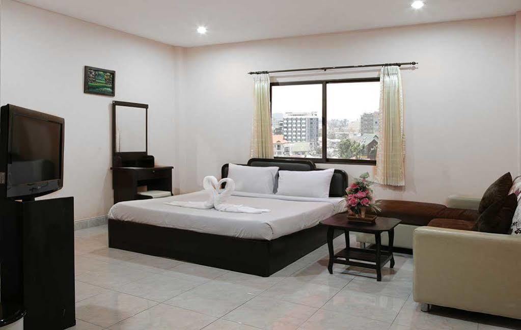 Green Mango Guesthouse Patong Экстерьер фото